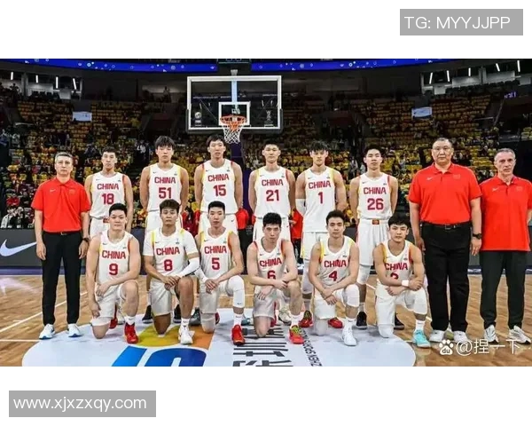 中国男篮半决赛对决日本队全力以赴争夺决赛资格精彩瞬间回顾